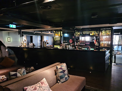 QTea High Tea by QT Sydney