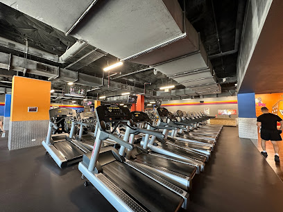 Crunch Fitness Bankstown, Sydney