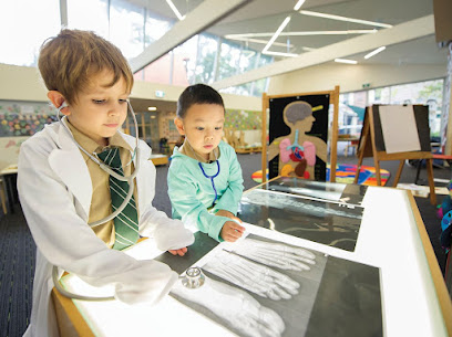 Trinity Grammar School: Private School for Boys