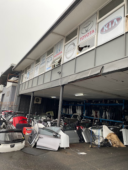 CYoung Auto Parts & Wreckers